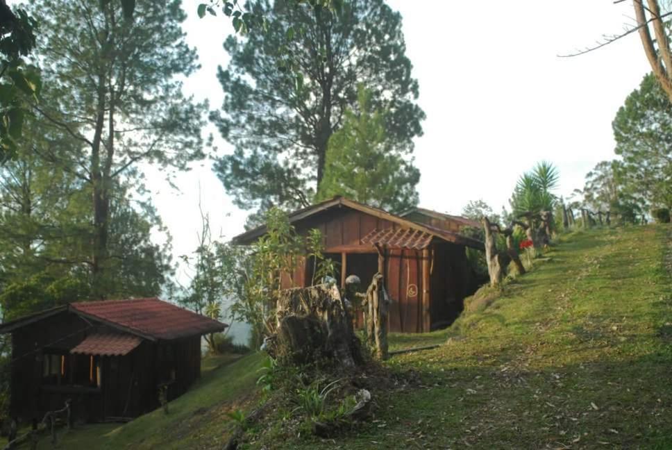 Cabañas Don Camilo Albergue de Montaña Cabecera de Canas Exterior foto