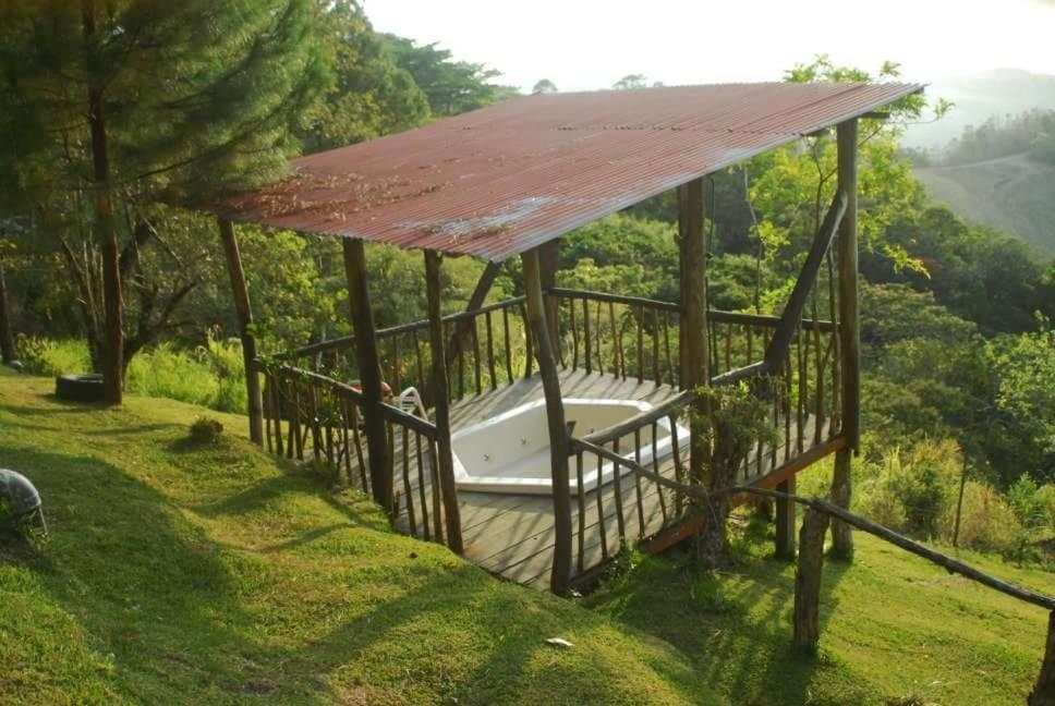 Cabañas Don Camilo Albergue de Montaña Cabecera de Canas Exterior foto